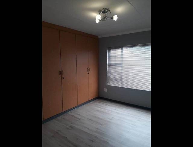 3 BEDROOM APARTMENT FOR SALE IN VAALPARK